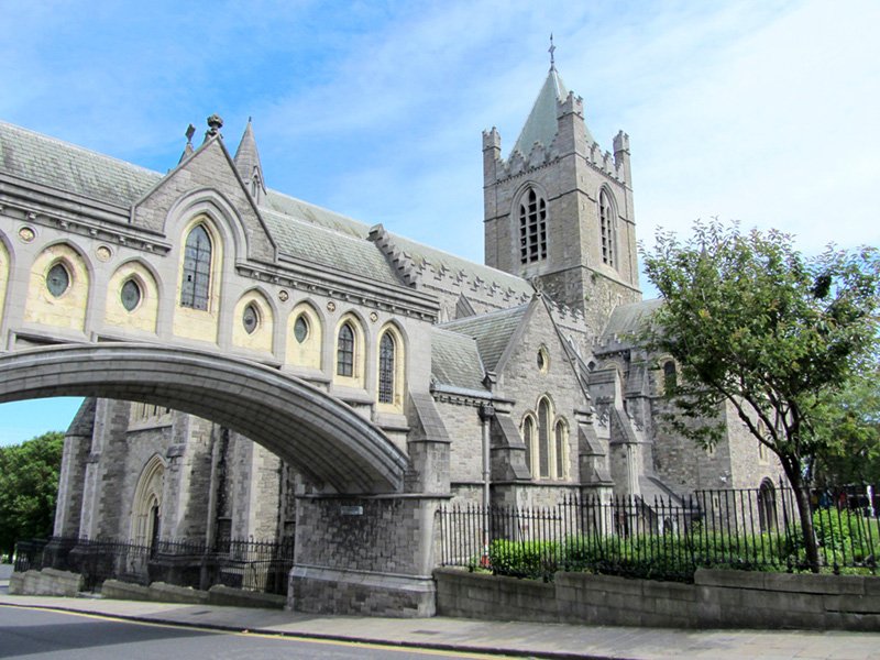 image of christ church cathedral in dublin ireland